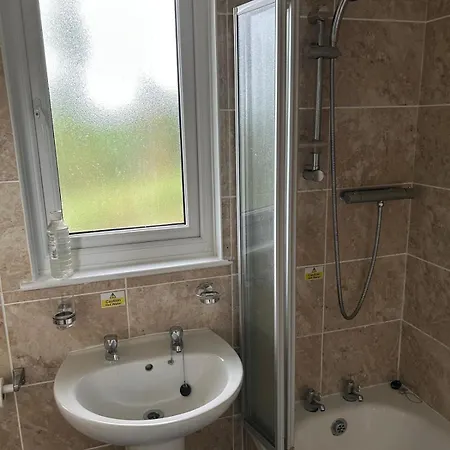 85 Strawberry Hill Διαμέρισμα Χέιλ